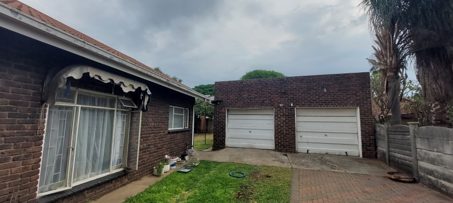 3 Bedroom Property for Sale in Oos Einde North West